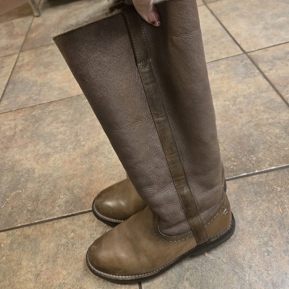 Frye Celia Leather Shearling Women's Brown Riding Boots Size 7 - Picture 3 of 9